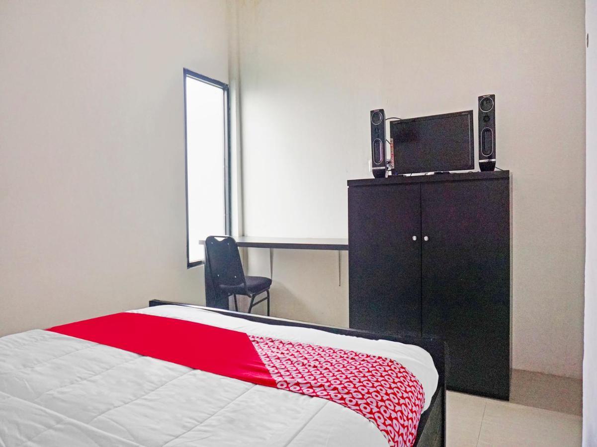 Oyo 91412 Ameera Inn Syariah จาการ์ตา ภายนอก รูปภาพ